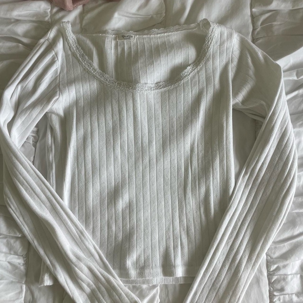 Brandy Melville White Lace Trim Top